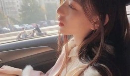 网红吃瓜三男一女事件,揭秘背后真相与争议